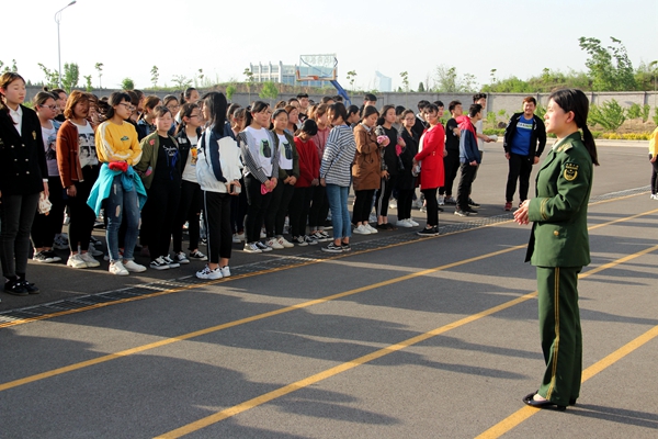 消防安全進校園       警鐘長鳴保平安